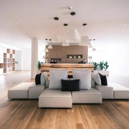Hotel Falkensteiner & 5*